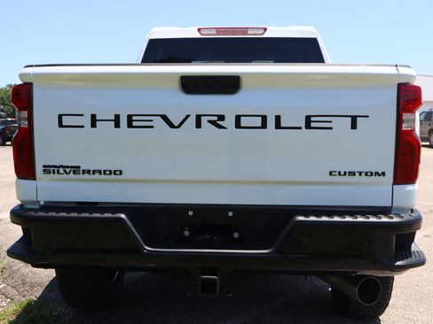 New 2026 Chevrolet Silverado 2500 Custom w/ Custom Value Package AWD/4WD image 8
