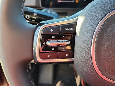 New 2026 Kia Carnival LXS image 15