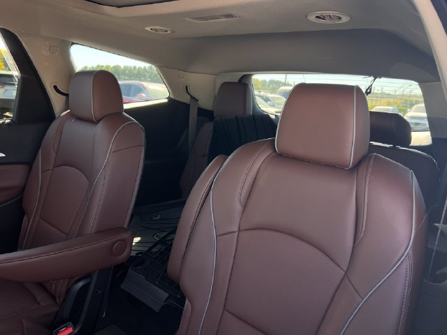 Used 2021 Buick Enclave Avenir w/ Avenir Technology Package AWD/4WD image 20