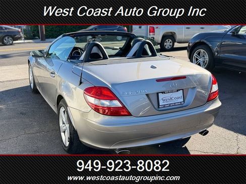 Used 2006 Mercedes-Benz SLK 280 w/ Entertainment Pkg image 4