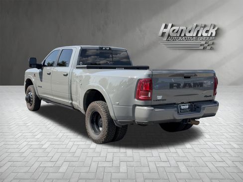 Used 2025 RAM 3500 Limited AWD/4WD image 7