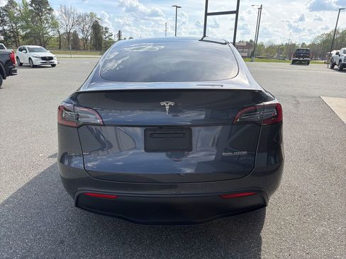 Used 2022 Tesla Model Y Performance image 6