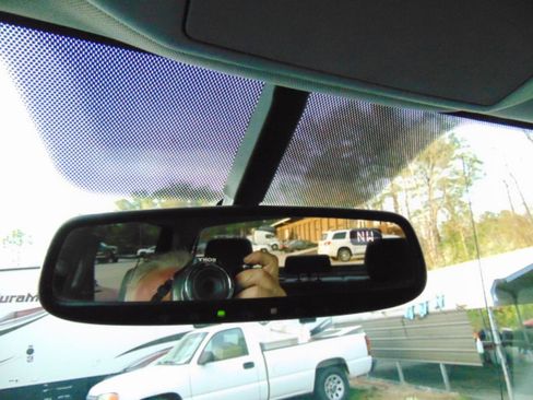 Used 2014 Toyota Tundra SR5 w/ SR5 Upgrade Package image 19