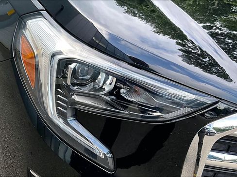 Used 2019 GMC Terrain SLT w/ Preferred Package AWD/4WD image 26