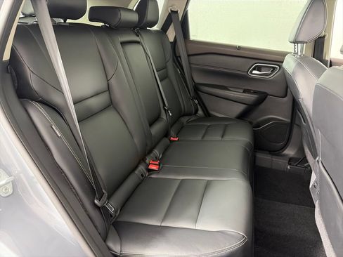 Used 2021 Nissan Rogue SL AWD/4WD image 28