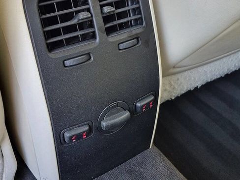 Used 2012 Lincoln MKS FWD image 59