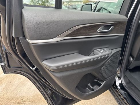 New 2026 Jeep Grand Cherokee Altitude AWD/4WD image 25