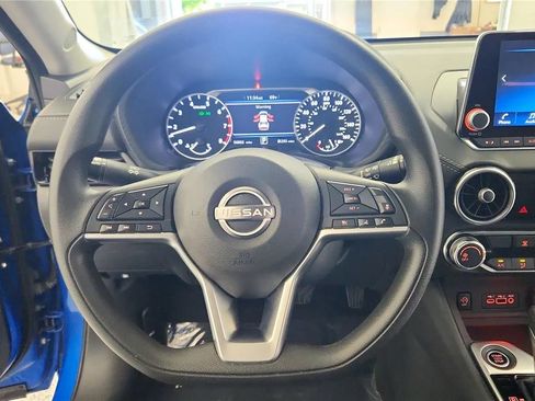 Used 2024 Nissan Sentra SV FWD image 32