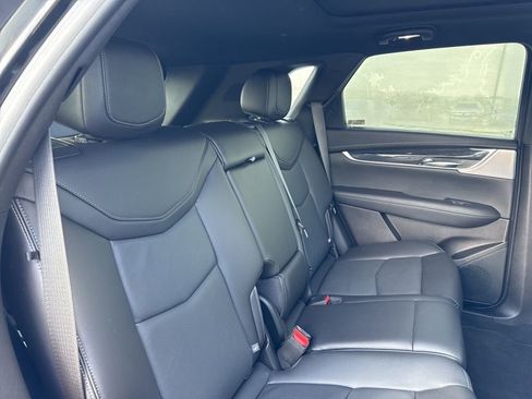 Used 2022 Cadillac XT5 Premium Luxury w/ LPO, Floor Liner Package image 25