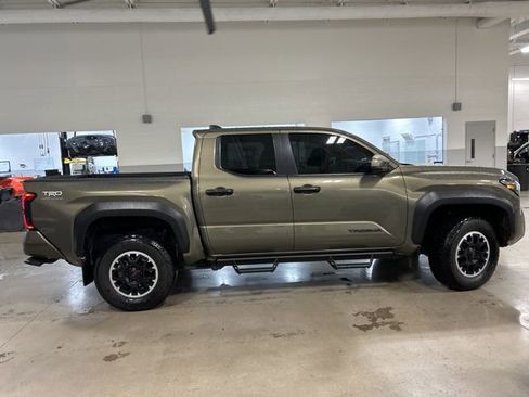 Used 2024 Toyota Tacoma TRD Off-Road AWD/4WD image 2