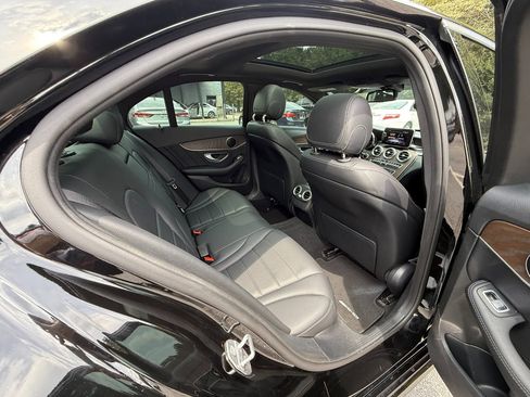 Used 2018 Mercedes-Benz C 300 Sedan image 12