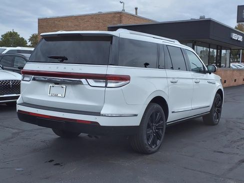 New 2023 Lincoln Navigator L Reserve image 30