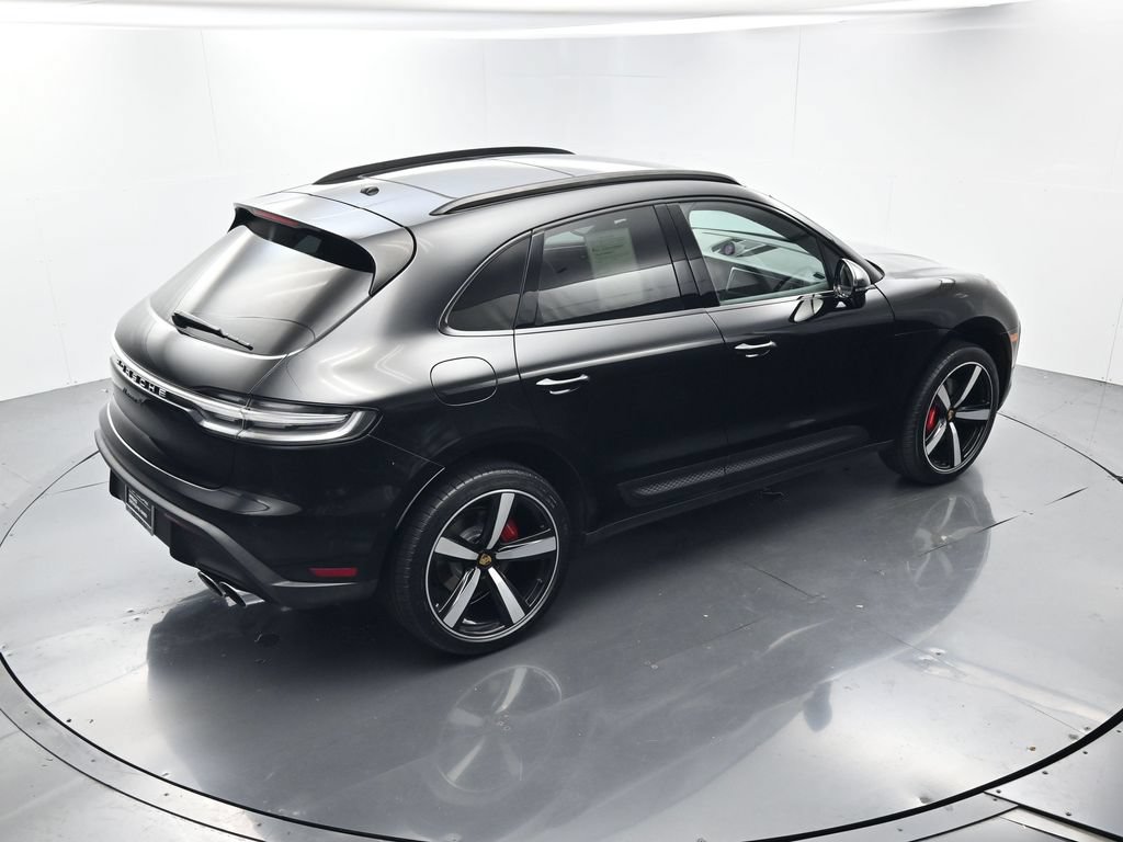 Certified 2023 Porsche Macan S AWD/4WD image 40