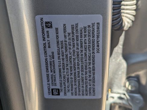 Used 2025 Chevrolet Silverado 2500 LTZ w/ LTZ Plus Package image 36