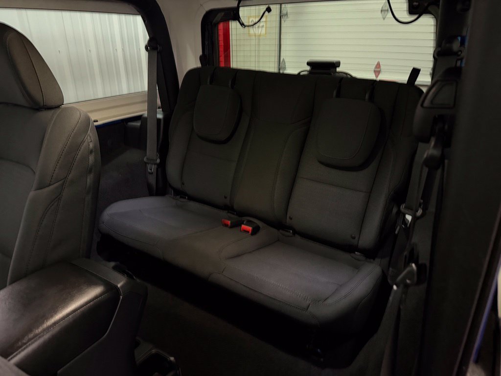 Used 2021 Jeep Wrangler Sport AWD/4WD image 39