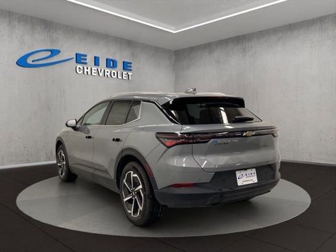 New 2026 Chevrolet Equinox EV LT AWD/4WD image 6