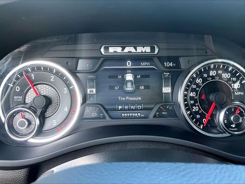 Used 2024 RAM 2500 Laramie w/ Night Edition AWD/4WD image 26