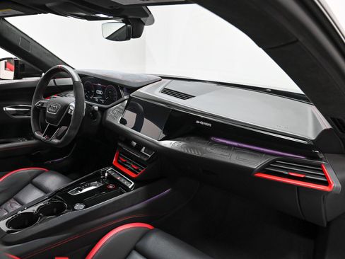 Used 2023 Audi RS e-tron GT image 44