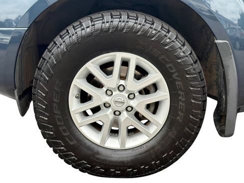 Used 2018 Nissan Frontier SV RWD image 24