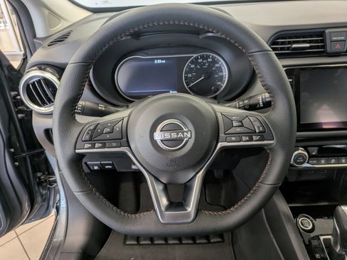 New 2025 Nissan Versa SR w/ Trunk Package image 13