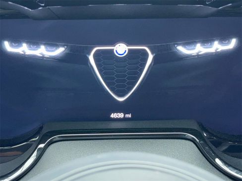 Used 2024 Alfa Romeo Tonale Ti w/ Active Assist Package image 21