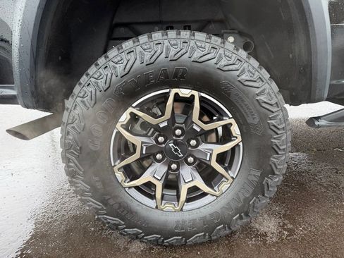 Used 2024 Chevrolet Colorado ZR2 w/ ZR2 Convenience Package III image 10