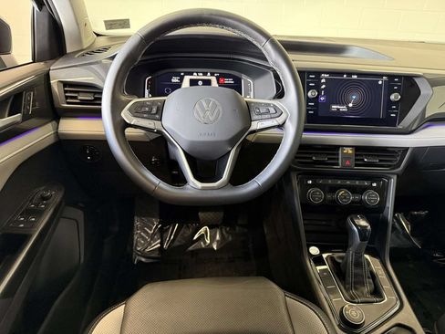 Used 2023 Volkswagen Taos SEL AWD/4WD image 4