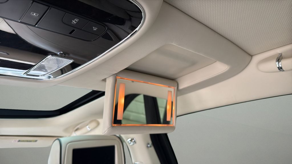 Used 2013 Bentley Mulsanne RWD image 28