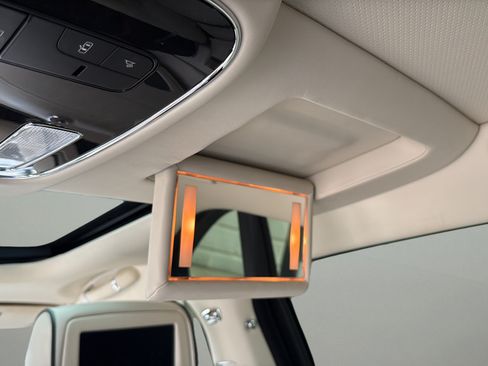 Used 2013 Bentley Mulsanne RWD image 28