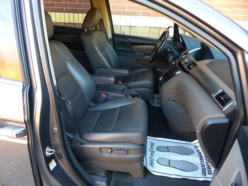 Used 2016 Honda Odyssey EX-L image 50