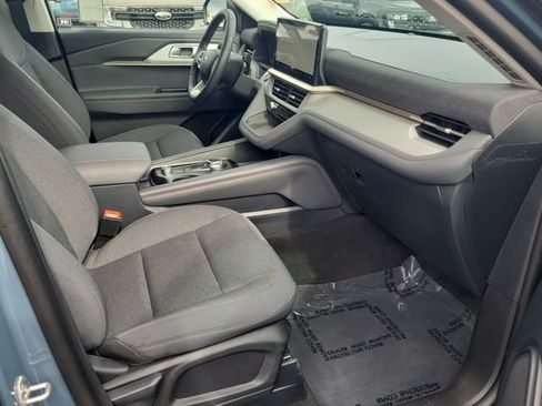 Used 2026 Ford Explorer Active RWD image 16