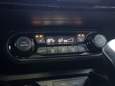 New 2026 Nissan Kicks SV w/ SV Premium Package FWD image 25