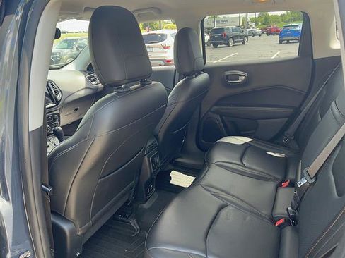 Used 2018 Jeep Compass Limited w/ Navigation Group AWD/4WD image 16