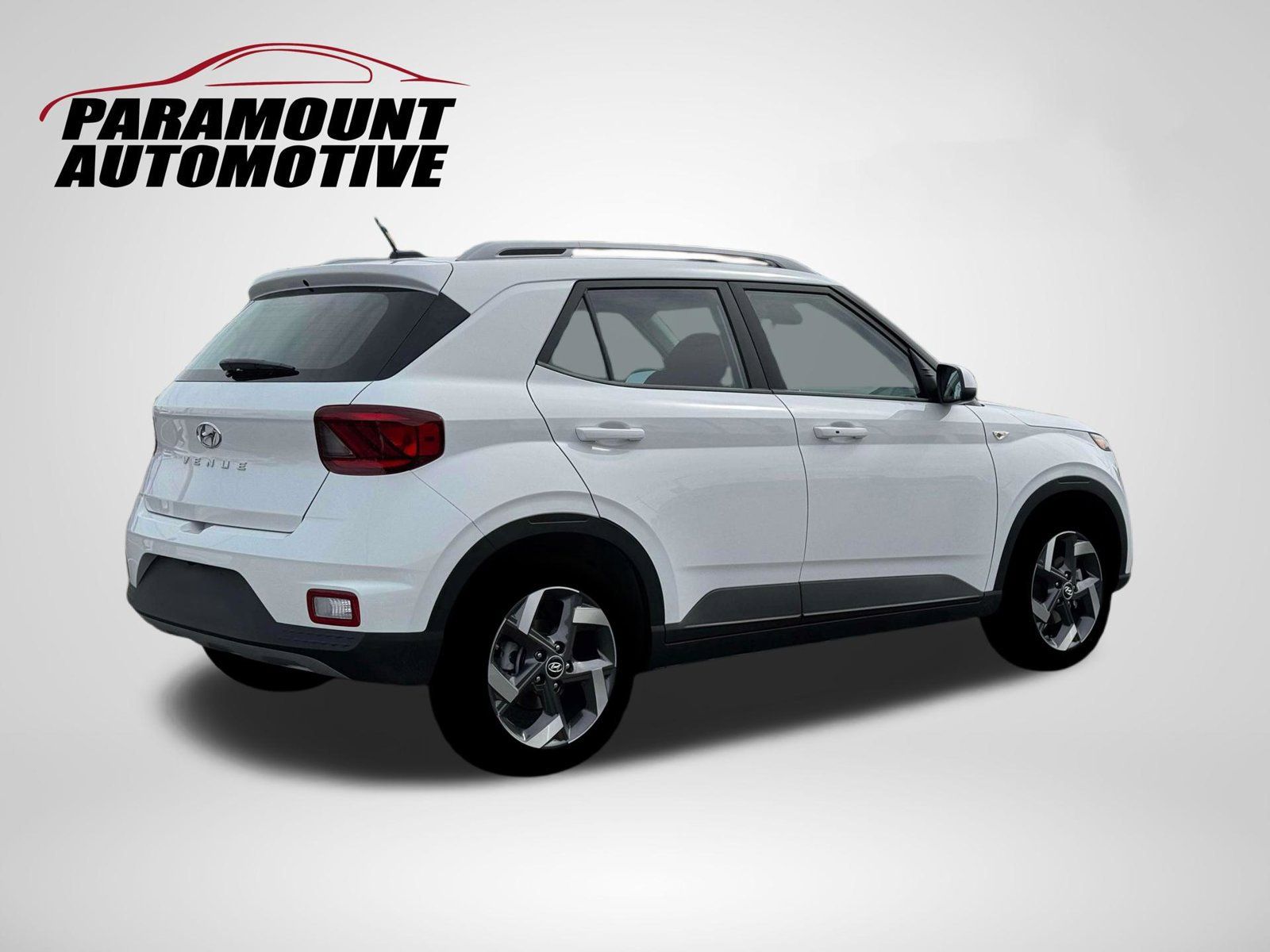 Used 2026 Hyundai Venue SEL FWD image 8