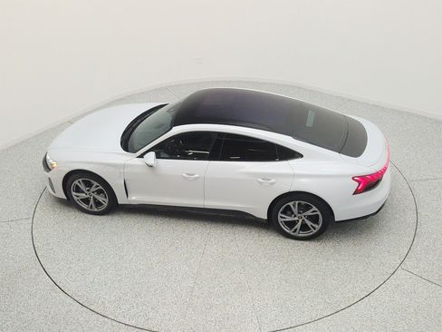 Used 2023 Audi e-tron GT Premium Plus AWD/4WD image 28