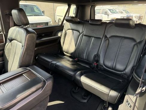 Used 2024 Jeep Grand Wagoneer L 4WD image 43