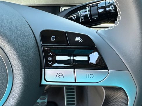 Used 2026 Hyundai Elantra Sport FWD image 25
