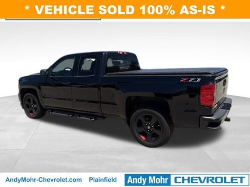 Used 2018 Chevrolet Silverado 1500 LT w/ Redline Edition AWD/4WD image 3