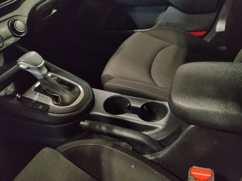 Used 2024 Kia Forte LXS FWD image 26