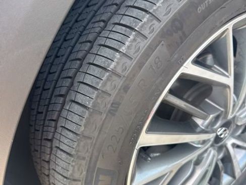 Used 2021 Hyundai Tucson Limited w/ Cargo Package image 2