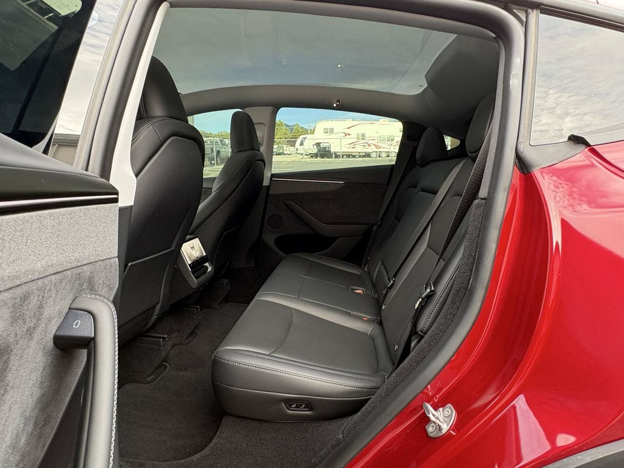 Used 2026 Tesla Model Y Long Range AWD/4WD image 7