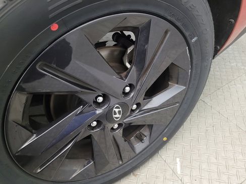 Used 2022 Hyundai Elantra SEL w/ Cargo Package image 31