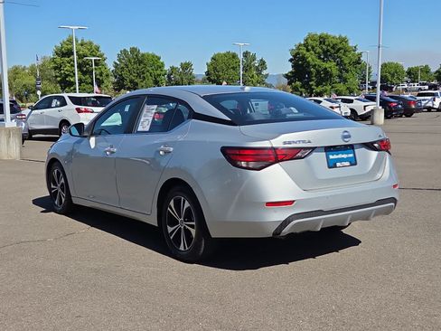 Used 2023 Nissan Sentra SV FWD image 12