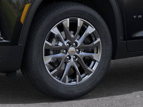 New 2026 Chevrolet Traverse LT w/ Sun and Wheel Package FWD image 33