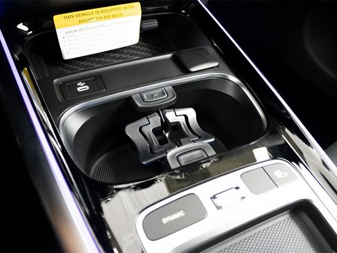 Used 2025 Mercedes-Benz GLA 250 image 26