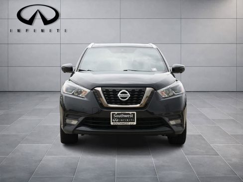 Used 2020 Nissan Kicks SR FWD image 2