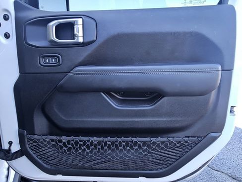 Used 2021 Jeep Wrangler Unlimited Rubicon 4xe w/ Cold Weather Group image 15