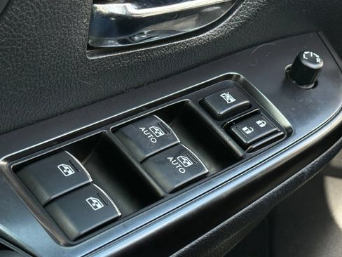 Used 2021 Subaru WRX AWD/4WD image 31