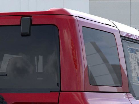 New 2025 Ford Bronco Badlands image 25