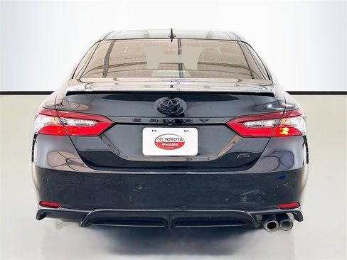 Used 2024 Toyota Camry SE image 5